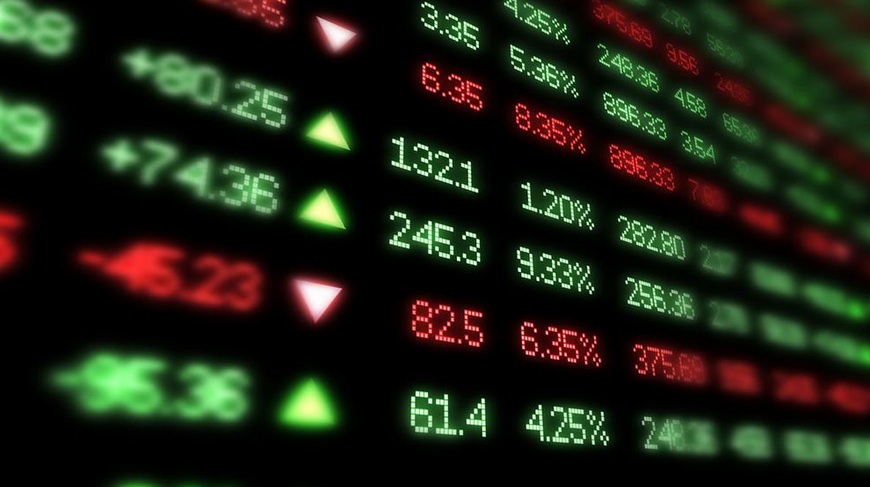 وول ستريت تراهن على قمم تاريخية جديدة للأسهم في 2026… واستمرار الضغوط على سوق الكريبتو